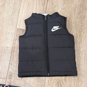 NWOT Nike Kids Black Hooded Vest